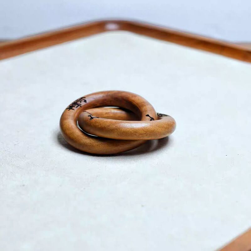 Lightning-Struck Jujube Wood Qiankun Circle, Crape Myrtle, North and South Dipper Handle Piece, Small Disc, Whole Wood Carving, No Splicing, Protective Device