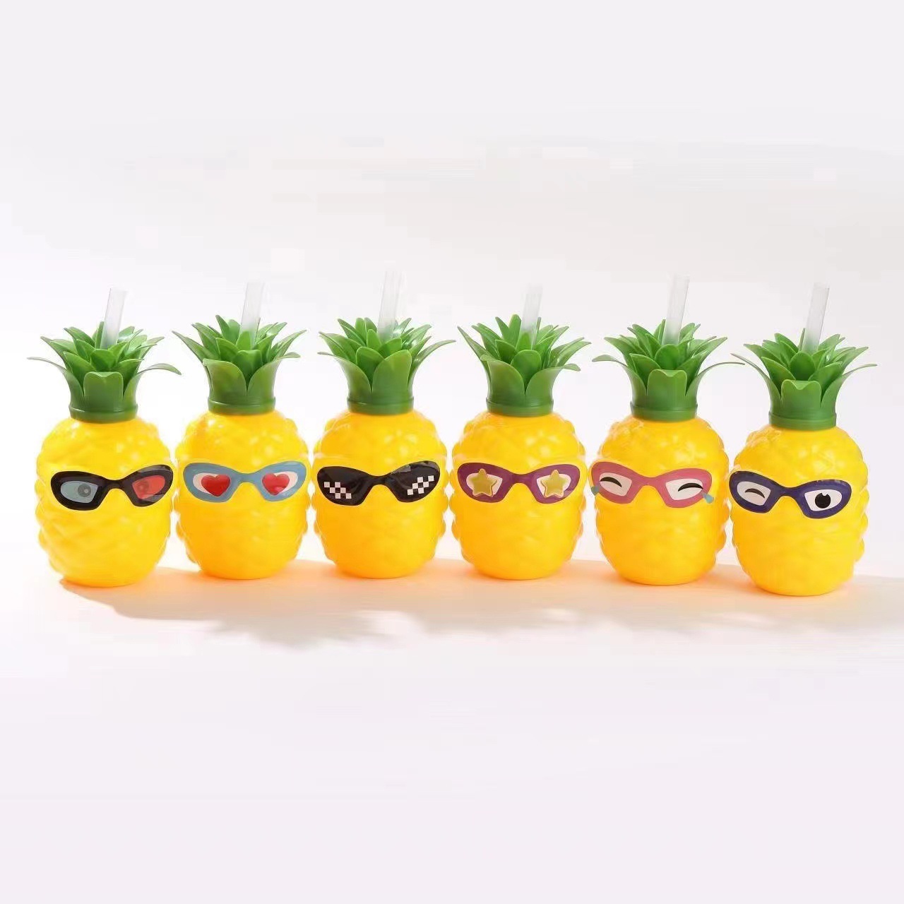 Nuevo vaso de plástico con forma de piña de 500 ml, ideal para fiestas en la playa, botella para bebidas, vaso popular directo del fabricante.
