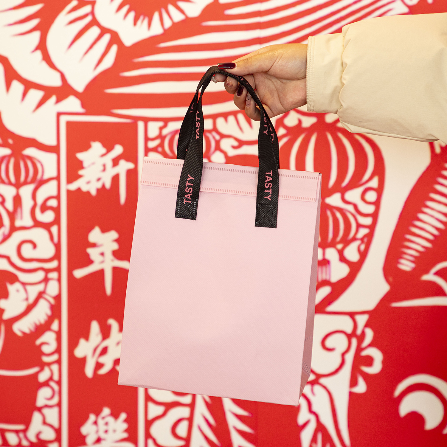 핑크(검은색 프린트 핸드백)