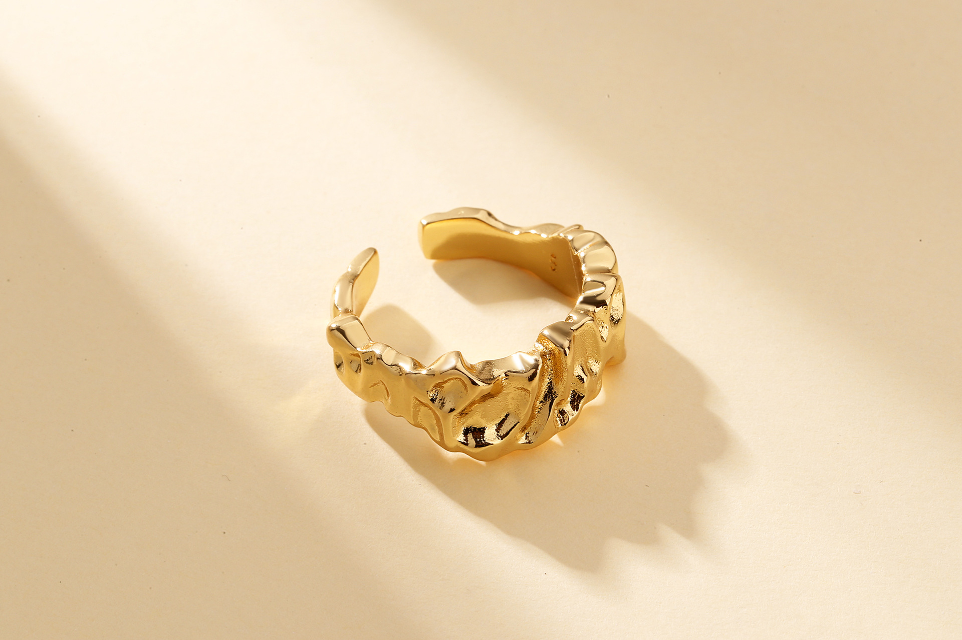 Retro Geometric Copper Pleated Rings