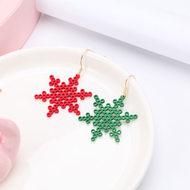 Fashion Snowflake Alloy Hollow Out Women's Earrings 1 Pair display picture 3