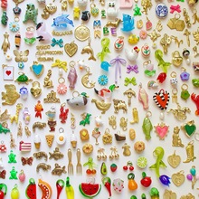 欧美跨境2025秋季多巴胺不锈钢花花西瓜香蕉彩虹四叶草保色吊坠