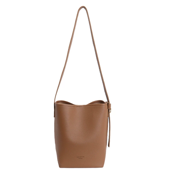 Brown pendant
