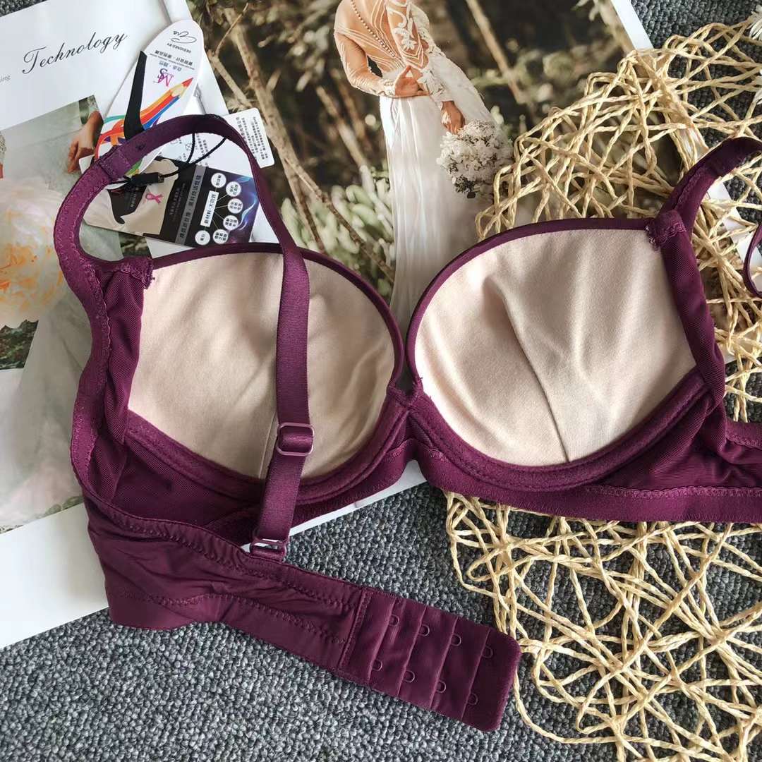 Nuevo Sudeste asiático brillante ropa interior sin costuras medio grueso de alta calidad reunidos multi-color multi-tamaño sujetador inalámbrico al por mayor