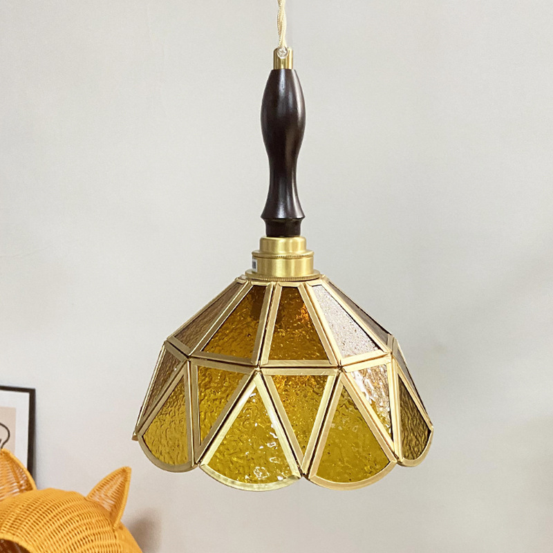 Medio antiguo restaurante de latón japonés retro artístico nicho bar ventana guardarropa dormitorio cristal pequeña araña