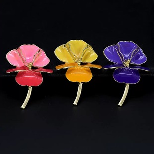 Vintage Brooch Enamel Craft Three-Dimensional Painted Iris Flower Brooch Fashion Retro Simple High-End Flower Brooch