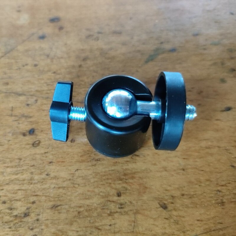 Live Broadcast Universal Gimbal 1/4 Screw Ball-Shaped Metal Tripod Small Gimbal Octopus Camera Gimbal Q29 Three Holes Live Broadcast Universal Gimbal 1/4 Screw Ball-Shaped Metal Tripod Small Gimbal Octopus Camera Gimbal Q29 Three Holes