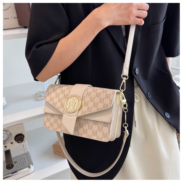 Unterarmtasche für Frauen 2023 neuer Stil französische Nische High-End-Modekette Umhängetasche beliebte kleine quadratische Tasche_voghion.com