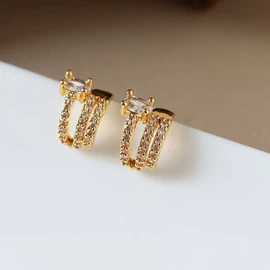 项链;耳环;耳钉