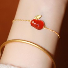 推荐《瑞兔相迎》红玛瑙兔子手链女故宫玉兔925银小众设计礼物