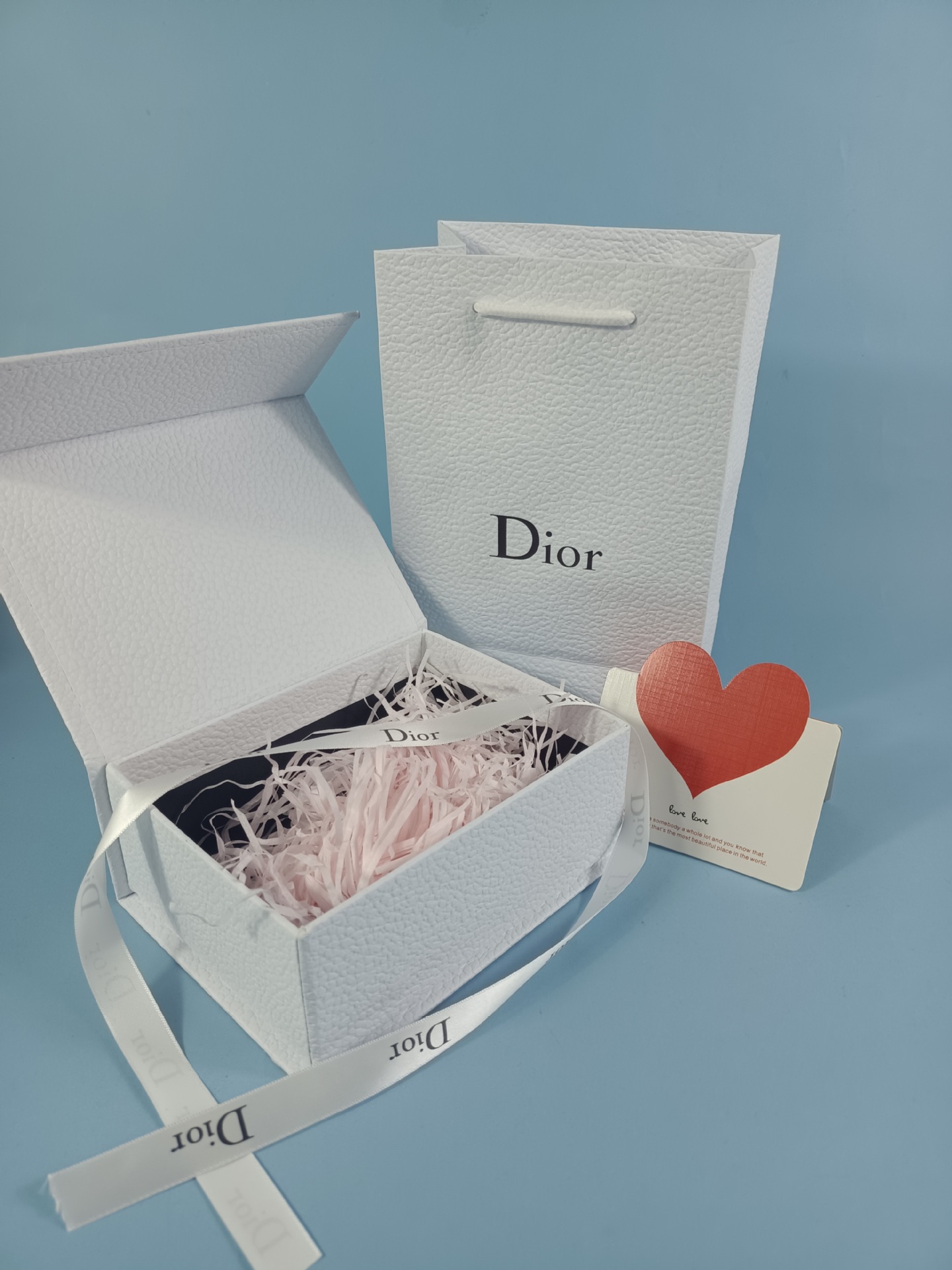 迪家香水包装礼盒D家口红礼品盒Di家真我香水袋化妆品书型盒翻盖