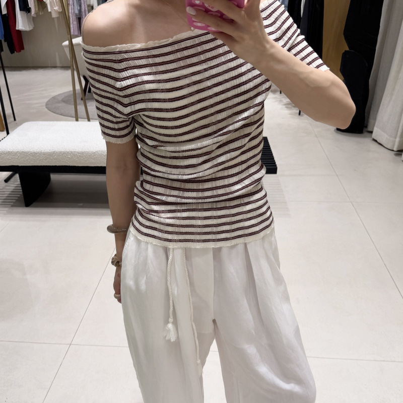 In-Stock Ed Series Women's Knitwear 2026 Summer New Slim-Fit Versatile Off-Shoulder Striped Short-Sleeve Knit Top