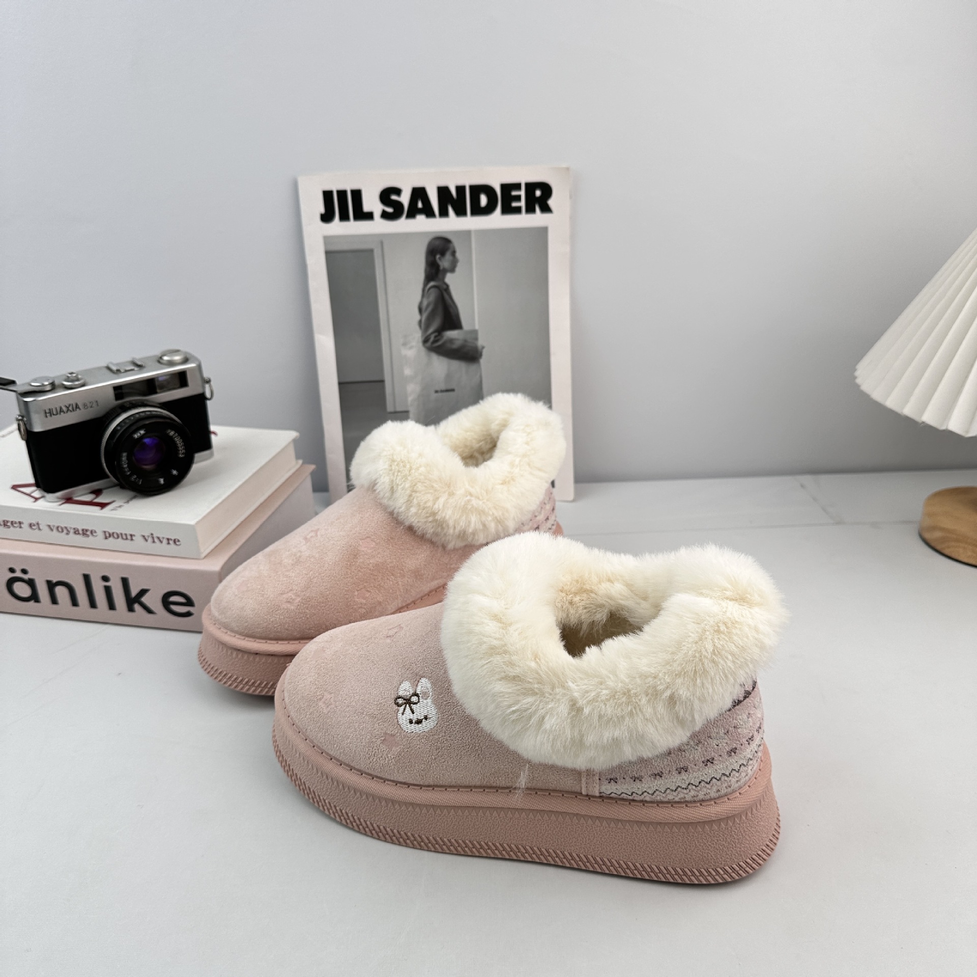 Zapatos de algodón de invierno para mujeres, zapatos de algodón de invierno, zapatos cálidos interiores, botas de nieve con un pie.