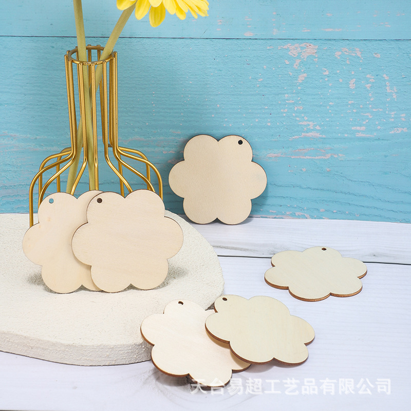 跨境木片手工diy材料木质空白激光切割雕刻装饰花型原木片工艺品