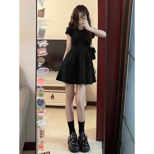 French Hepburn-style black dress for children, summer new arrival, petite size, small black dress, waist-cinching, slimming short skirt
