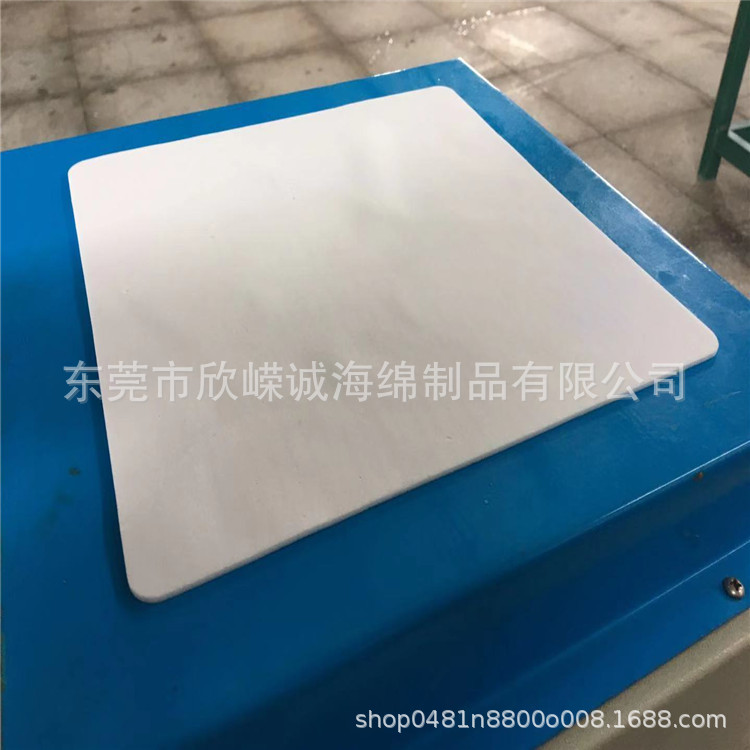 6780d73859df6194ef414d6586ef12