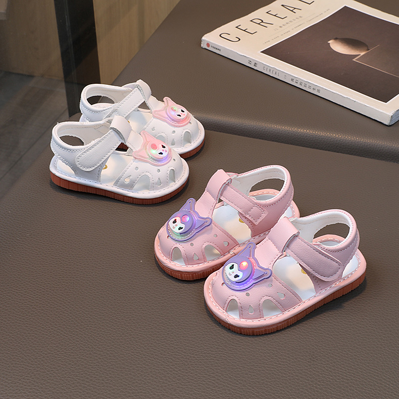 One-piece delivery Spring Breathable cartoon children's shoes girls Baby Beach casual shoes soft bottom baby calling sandals