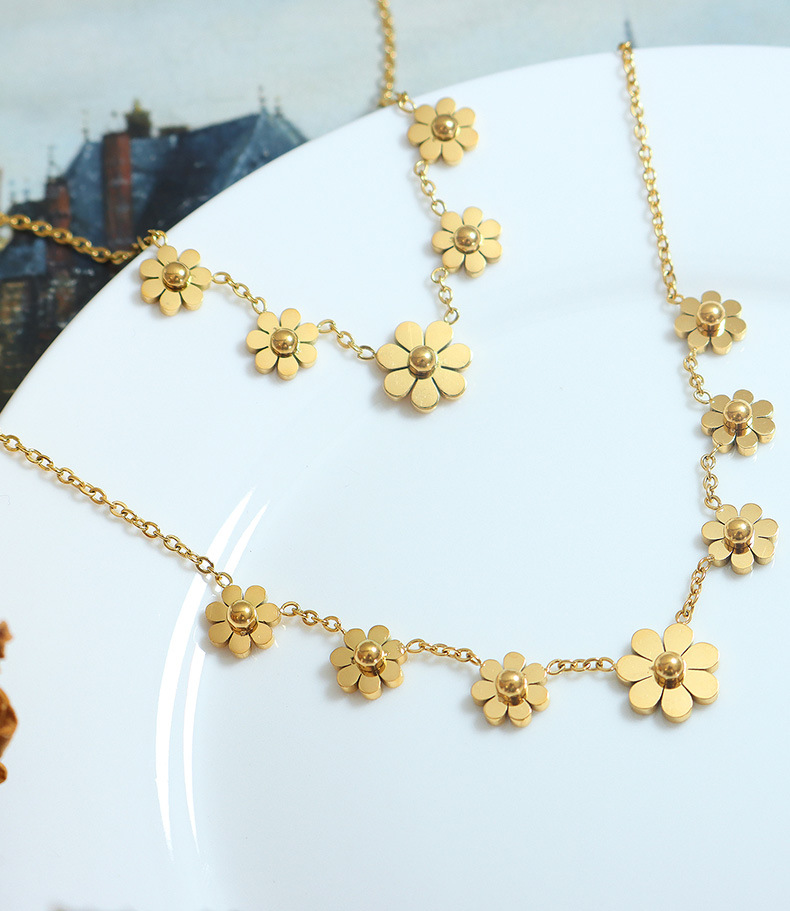 Bracelets Classification 304 Stainless Steel Chain Material Daily Occasion Fashion Daisy 304 Stainless Steel 18K Gold Plated Bracelets In Bulk