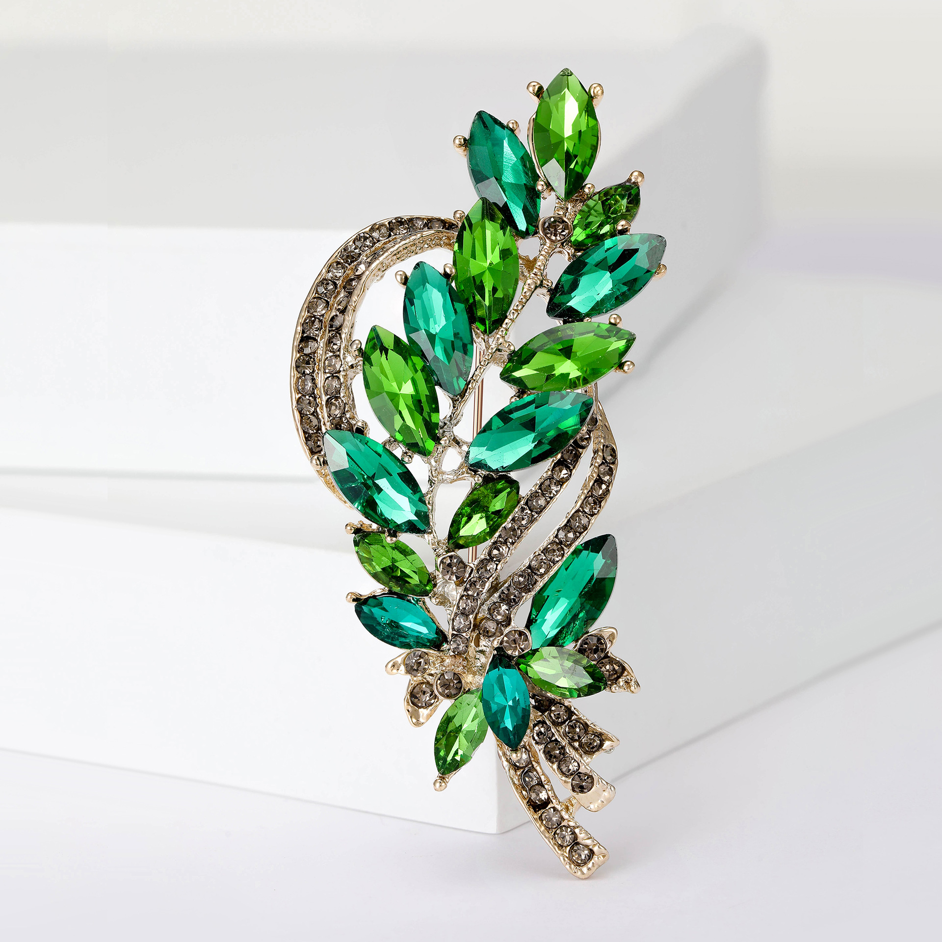 35g Weight Brooches Classification Banquet, Party, Street Occasion Alloy Material Leaf Pattern Women's Gender Simple Style Style Simple Style Pin Leaf Alloy Women's Brooches 9