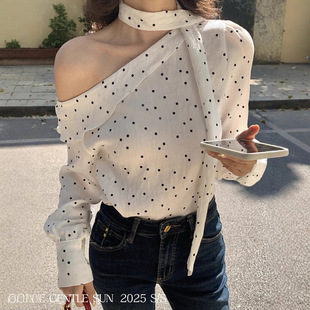 ��ʽ�߼��в��cб���r��Ů�b�＾�¿�2025���|¶��Ư���L������