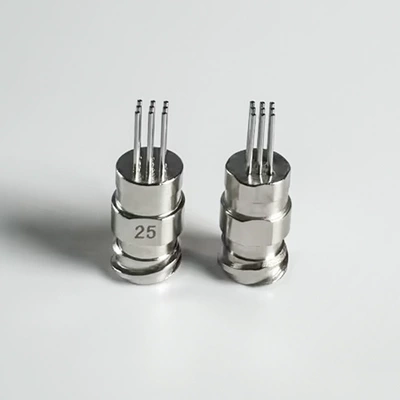 Custom Metal Needles, Yapışqan paylayıcı adapterlər
