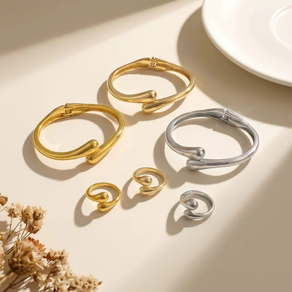 European and American Exaggerated Bracelet Set with a High-End Feel, Fashionable Water Drop Bracelet and Ring Set, Cross-Border Minimalist Style Gold Bracelet