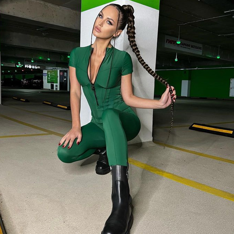 Nueva moda de manga corta larga ropa de mujer se puede usar fuera de estilo europeo y americano sexy apretado mono a rayas Otoño e Invierno