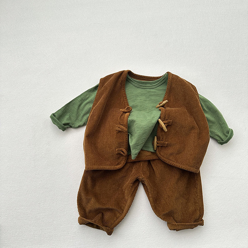Children's Japanese-style corduroy waistcoat sleeveless vest, new spring and autumn style for boys and girls, retro wooden-button corduroy waistcoat