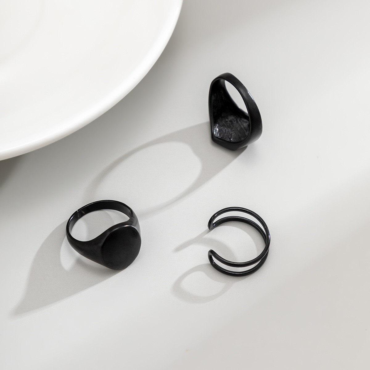 Fashion Round Alloy Menu0027S Rings 3 Pieces