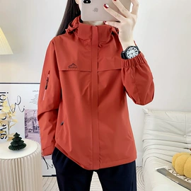 冲锋衣、裤;速干t恤;抓绒衣裤