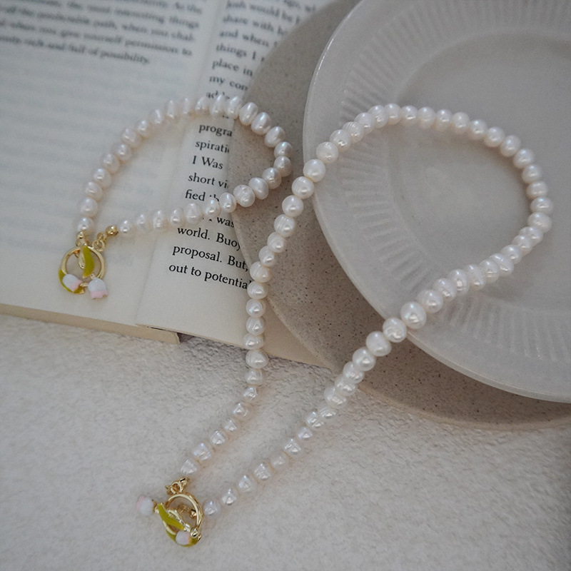 Simple Style Flower Freshwater Pearl Women's Necklace display picture 3