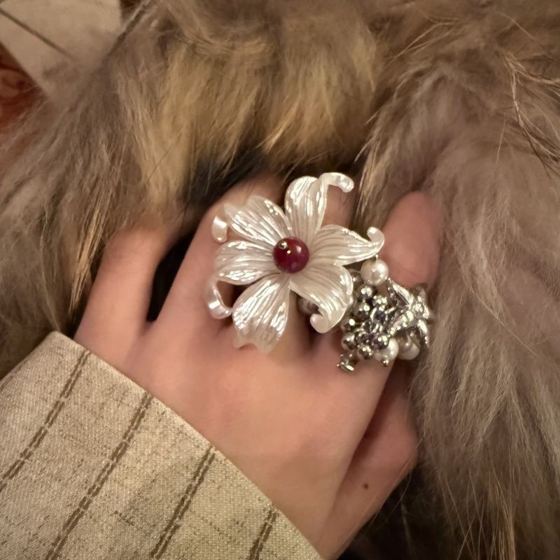 ALONEMOON Original Iris Flower Double Layer Silver Pearl Niche Design Elastic Ring_voghion.com