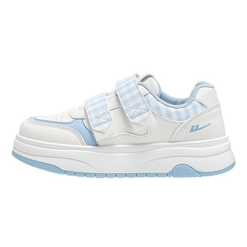 Zapatos de suela gruesa de terciopelo, calentamiento de moda, cómodos, zapatos de velcro, zapatos de skate de moda para mujeres que viajan en invierno