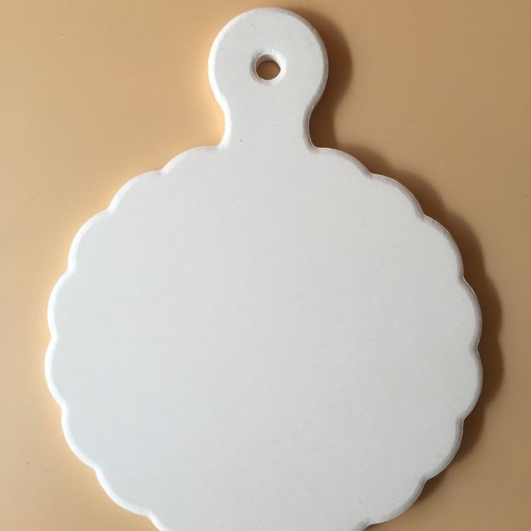 7. 자두 라켓 펜던트