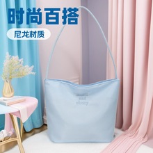 伴手礼高颜值手提包2023新款水桶包女休闲通勤百搭腋下包伴手礼包