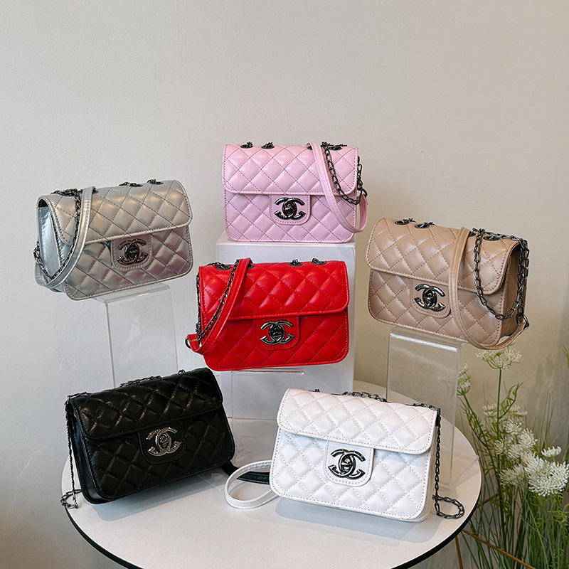 Bolso de Mujer de Lujo Ligero, Nuevo Modelo 2026, Bordado, Acolchado, con Cadena, de Hombro y Cruzado, Bolso Cuadrado Pequeño para Mujer