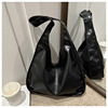 Winter retro fashionable capacious one-shoulder bag for leisure, shoulder bag, 2023 collection