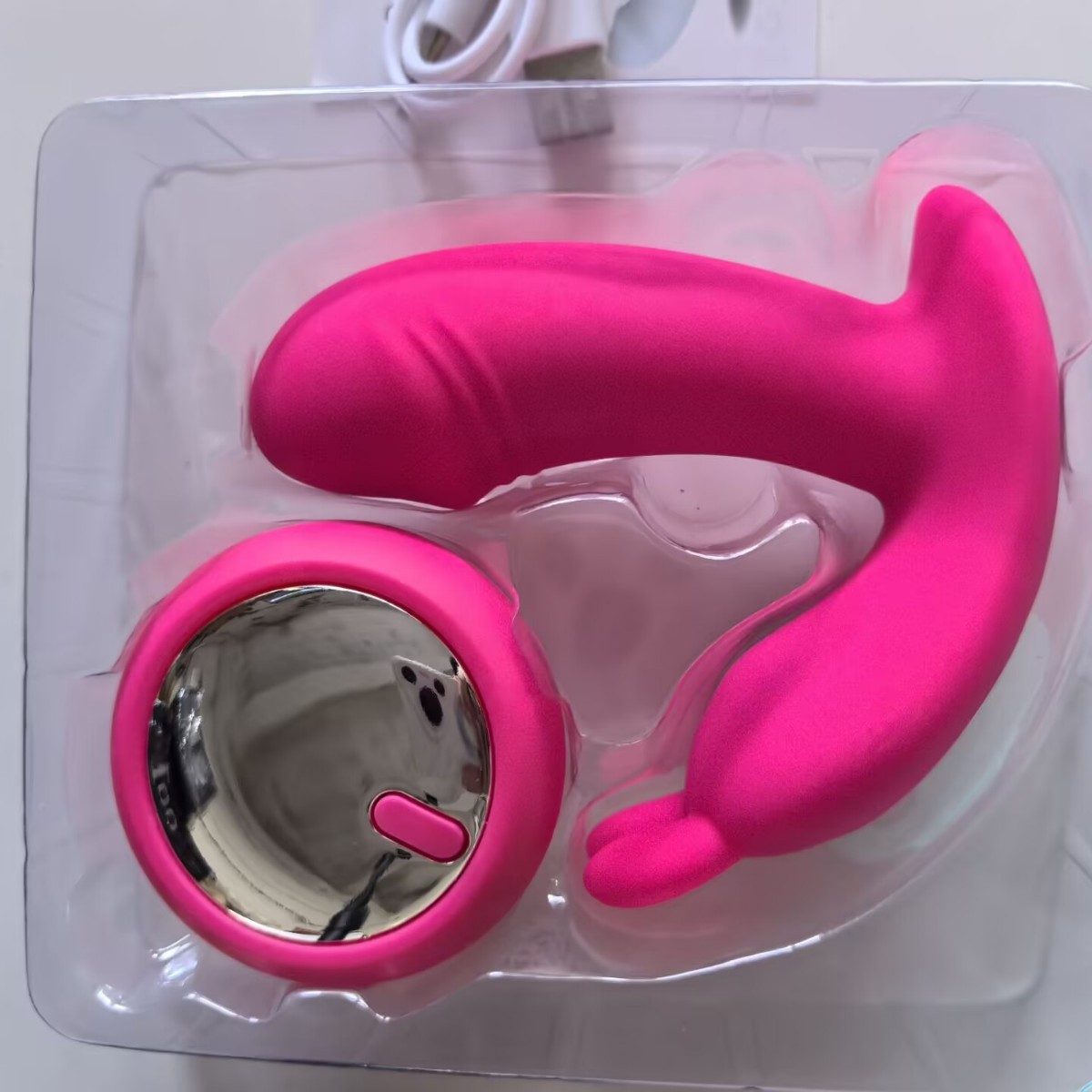 Control remoto inalámbrico recargable pequeña danza desgaste mariposa vibrador femenino invisible sombra vibrador pene vibrador fabricante