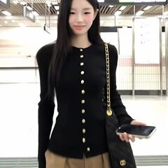 2025巨美法式感黑色纽扣针织衫女秋内搭打底毛衣设计感小众上衣