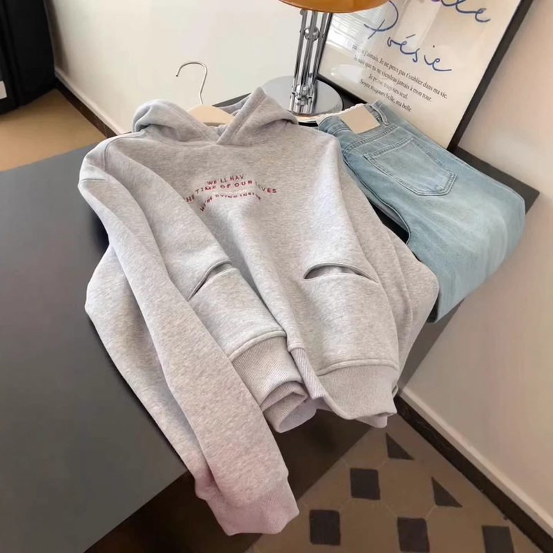 So Korean-Style and so Gentle! Autumn and Winter Layered Wear, Warm and Simple Letter-Design Gray Hooded Sweatshirt for Women So Korean-Style and so Gentle! Autumn and Winter Layered Wear, Warm and Simple Letter-Design Gray Hooded Sweatshirt for Women