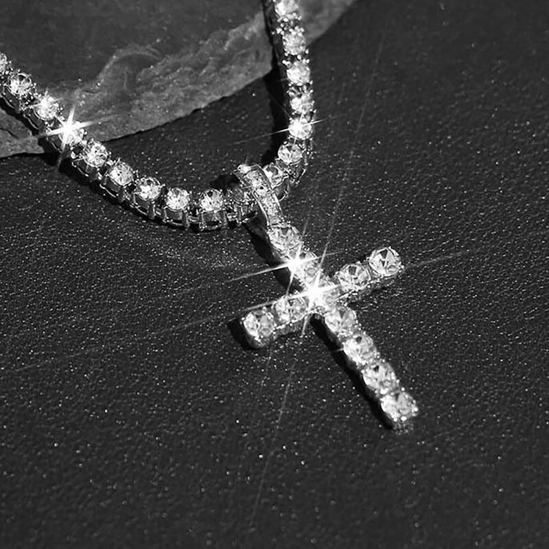 European and American hip-hop diamond-encrusted personality cross pendant pendant 4mm single row chain men's and women's jewelry source factory European and American hip-hop diamond-encrusted personality cross pendant pendant 4mm single row chain men's and women's jewelry source factory