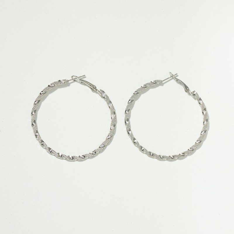 Simple Circle Earrings Wholesale display picture 6