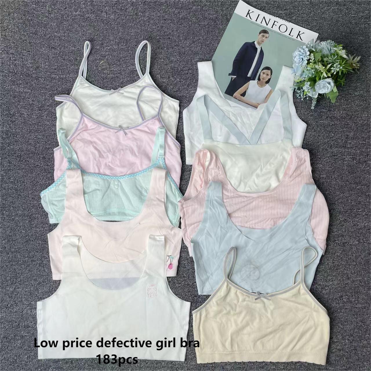 Varios inventario precio bajo tratamiento de liquidación defecto teñido niñas alrededor de las niñas belleza espalda pecho pad ropa interior al por mayor