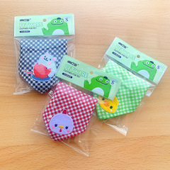 狗狗刺繡格子口水巾寵物三角巾貓咪圍兜中小型犬柯基可愛飾品