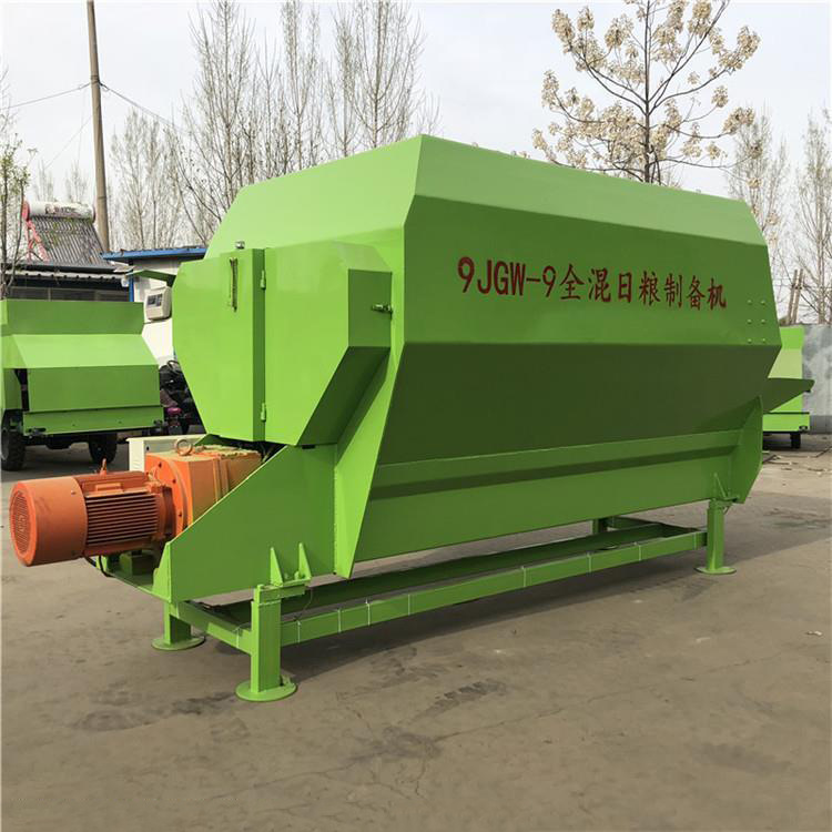 TMR饲料混合机 全日粮饲料混合搅拌机价格 厂家报价