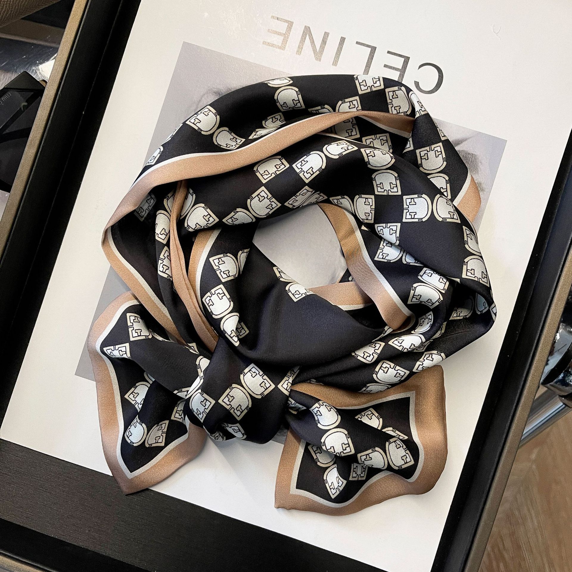 Seidenschal im Damenstil, koreanische Version, doppelseitig, 2022, simulierte Seide, Geometrie, Druckband, modisch, vielseitig_voghion.com