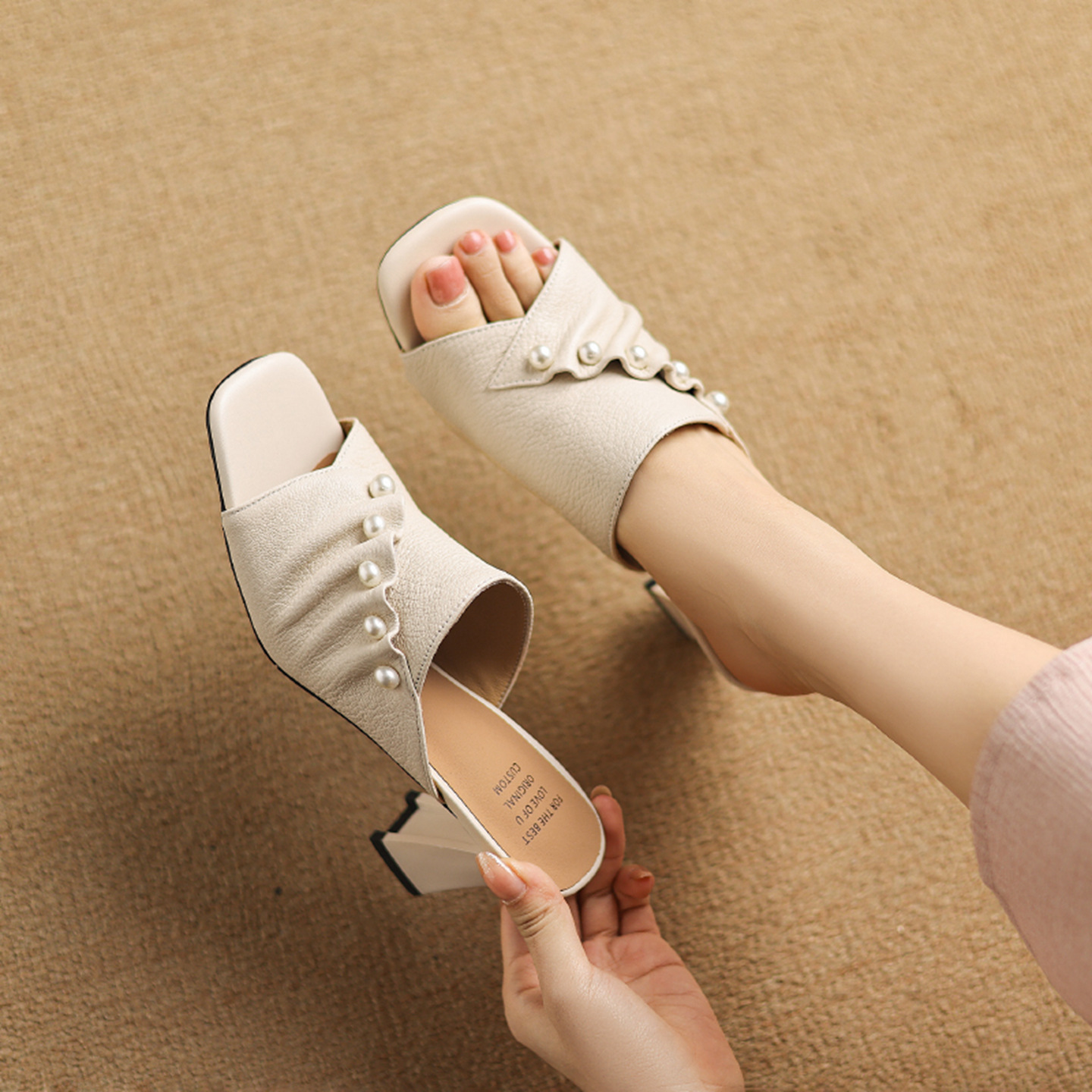 Sandal cao gót nữ quai ngang hở mũi gót 7 cm — đen