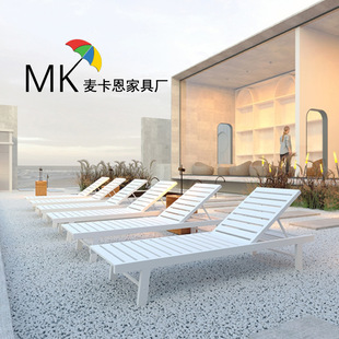Outdoor Solid Wood Recliner Waterproof Sunscreen Hotel Homestay Villa Beach Balcony Recliner Outdoor Leisure Swimming Pool Recliner