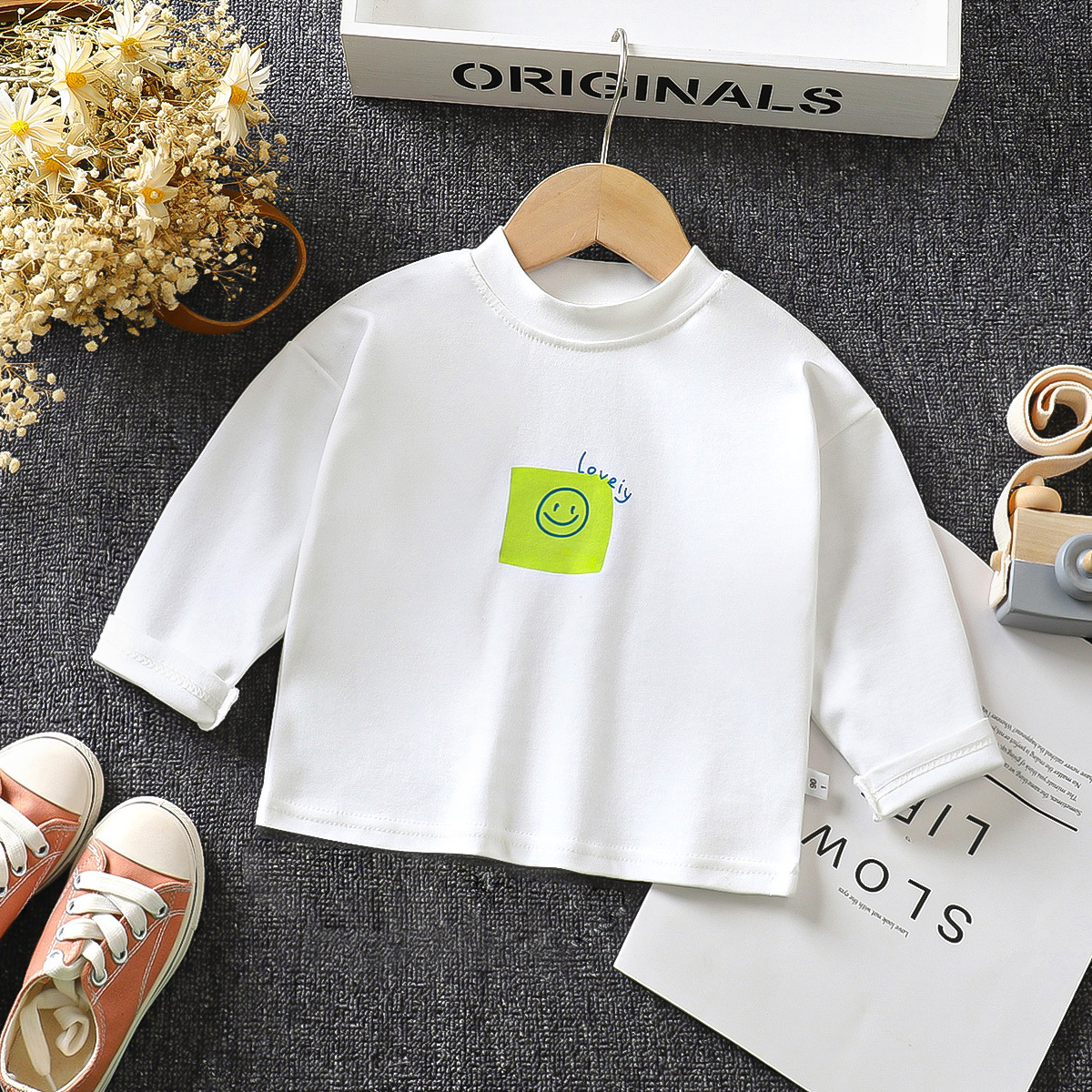Camiseta infantil de manga larga de algodón primavera y otoño camiseta de base para niños, chaqueta de otoño para niñas, cuello redondo para niños