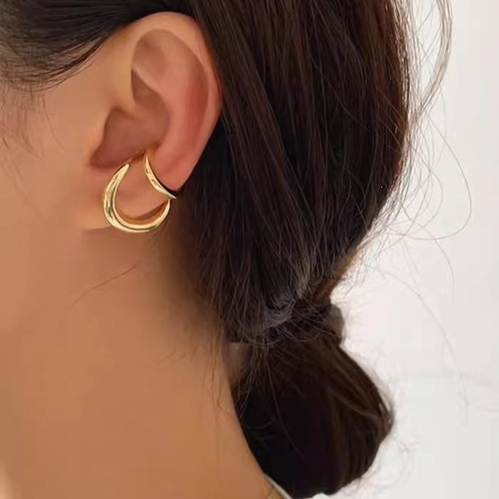 Korean-style Dongdaemun earrings for women, simple and unique, versatile metal ear cuffs, non-pierced ear accessories wholesale